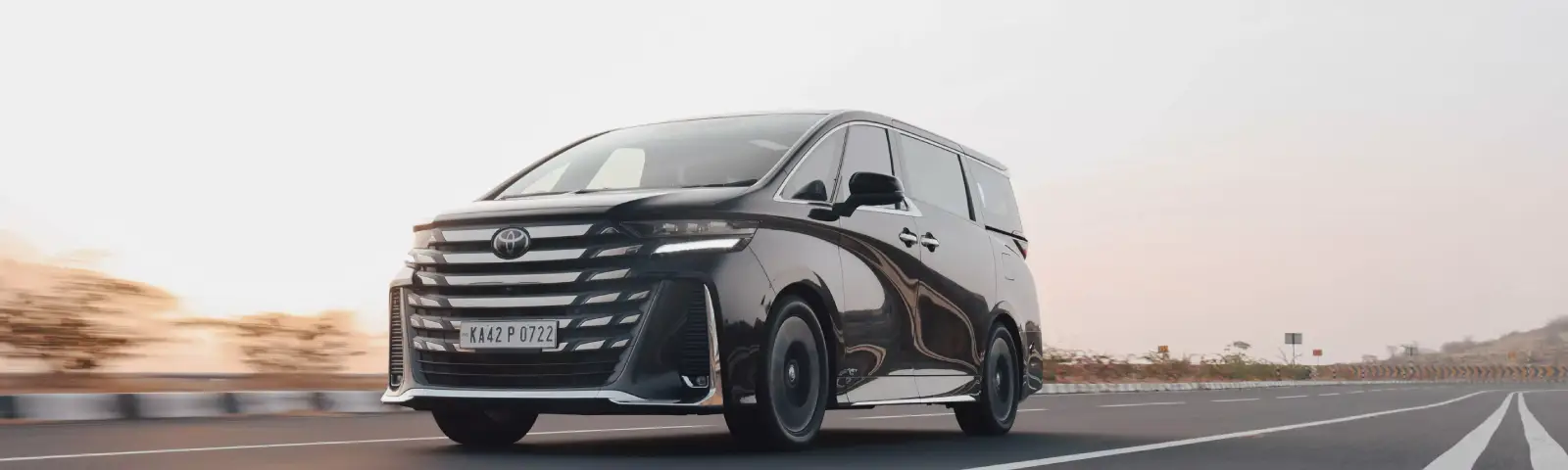 Toyota Vellfire Van Rental in Delhi