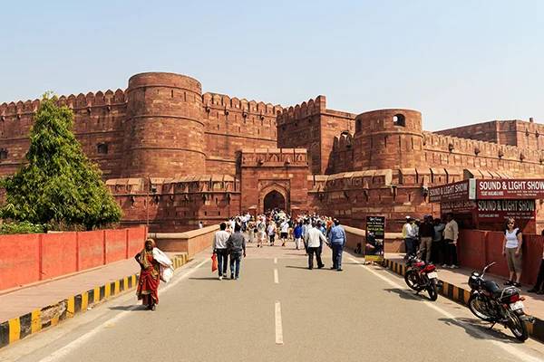 Jaipur to Agra Tempo Traveller