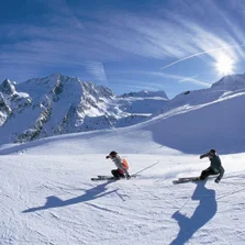 Skiing Skiing