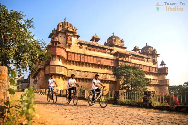 Khajuraho to Orchha Khajuraho to Orchha
