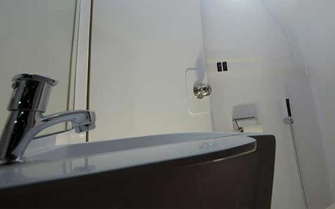 motorhome washroom 2