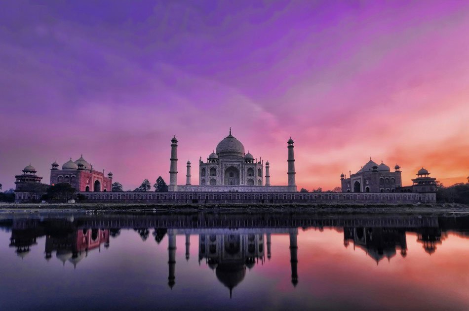 Pune to Agra and Taj Mahal Private Day-Trip