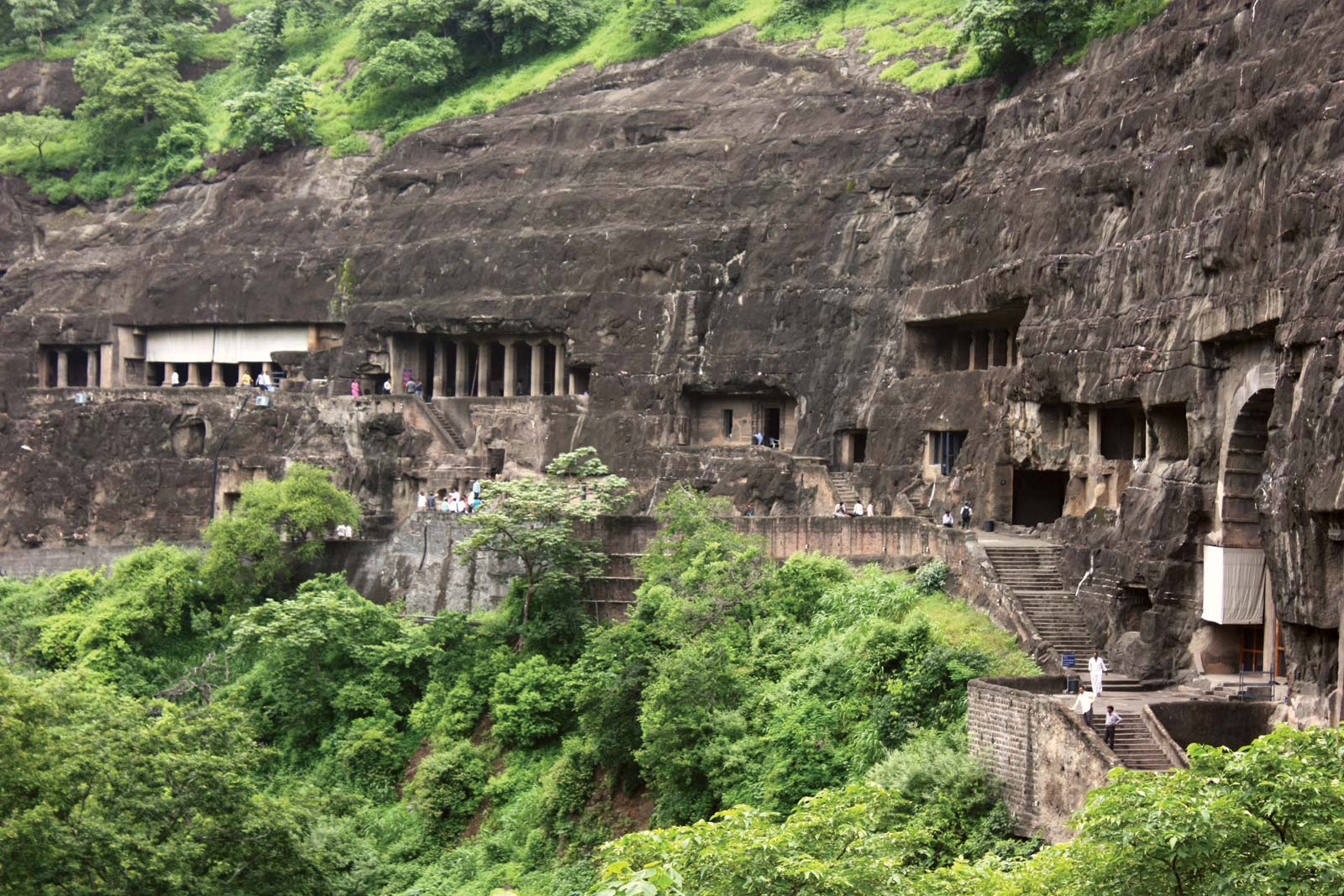 Maharashtra Sacred Caves and Adventure Holidays Tour Package
