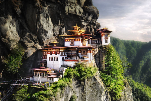 Best Solo Tour in Bhutan