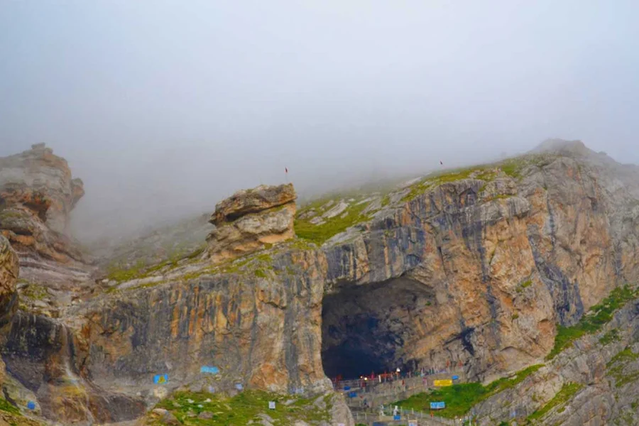 3 Nights 4 Days Amarnath Yatra Package Slide Image 4