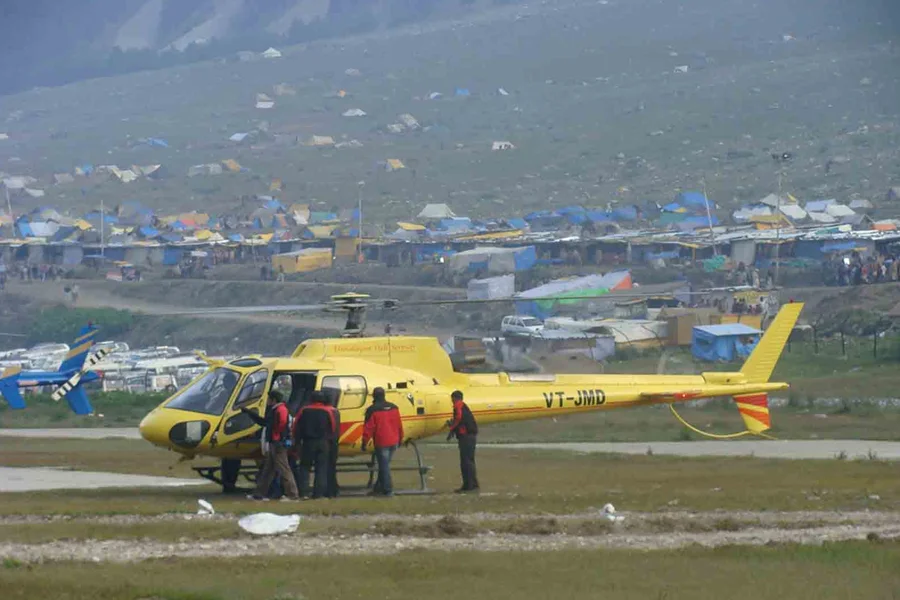 Amarnath Yatra By Helicopter Slide Image 1