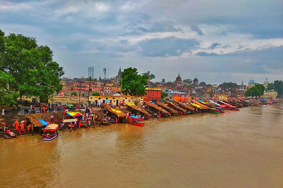 Ayodhya Ram Janmbhoomi Tour Package Slide Image 1