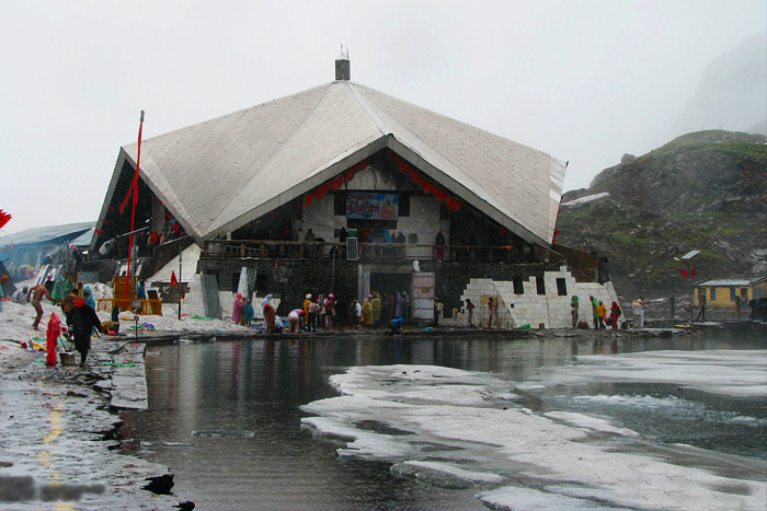 7 Days Hemkund Trek Package