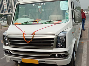 12 Seater Maharaja Tempo Traveller in Rishikesh