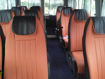 9 Seater Normal Standard Tempo Traveller