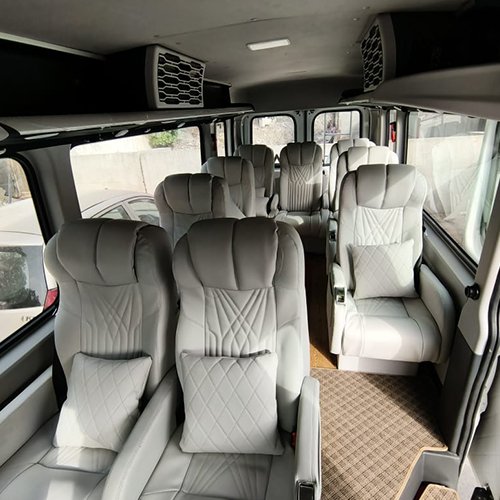 13 Seater Force Urbania Luxury Van in Delhi