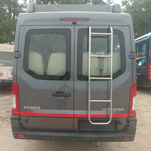 17 Seater Force Urbania Luxury Van in Delhi